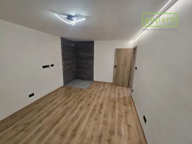 Prodej bytu 1+1, Světlík, 38 m2