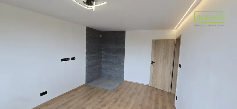 Prodej bytu 1+1, Světlík, 38 m2