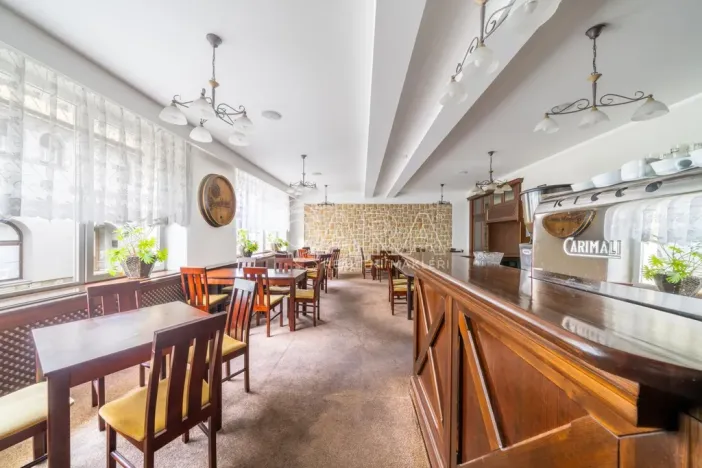 Prodej apartmánu, Doksy, Komenského, 426 m2