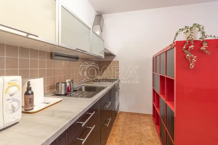 Pronájem bytu 1+kk, Praha - Černý Most, Dobrovolného, 35 m2