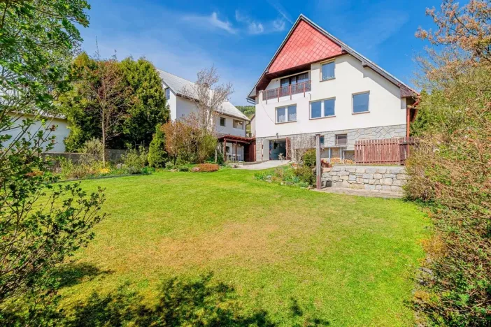 Prodej rodinného domu, Lipová-lázně, 260 m2