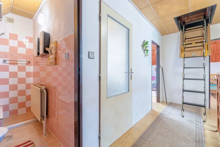 Prodej rodinného domu, Lipová-lázně, 260 m2