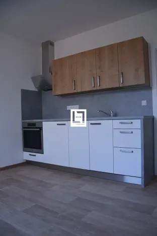 Pronájem bytu 2+kk, Charváty, 50 m2