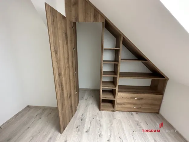 Pronájem bytu 2+1, Hradec Králové - Pražské Předměstí, Dobrovského, 56 m2