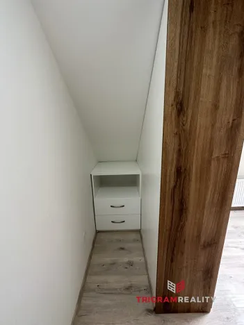 Pronájem bytu 2+1, Hradec Králové - Pražské Předměstí, Dobrovského, 56 m2
