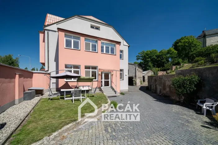 Prodej rodinného domu, Tršice, 1000 m2