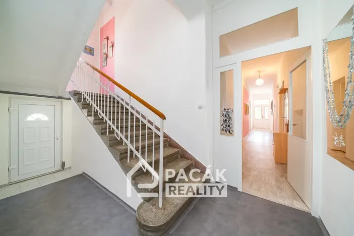 Prodej rodinného domu, Tršice, 1000 m2