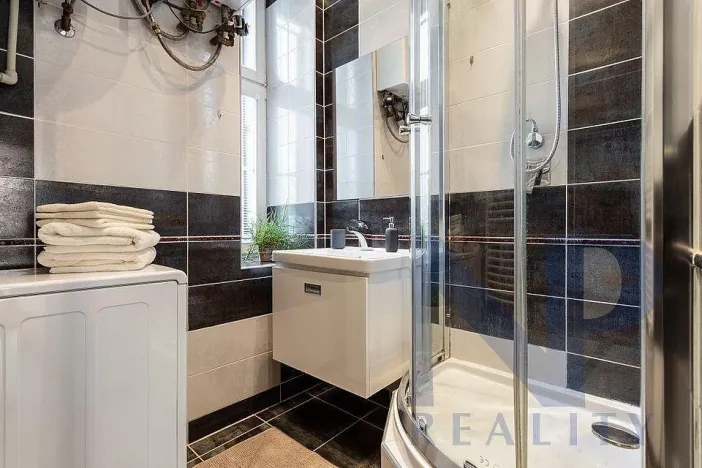 Prodej bytu 2+kk, Praha - Vinohrady, Lublaňská, 39 m2