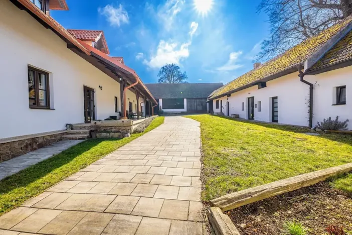 Prodej zemědělské usedlosti, Křelovice, 395 m2