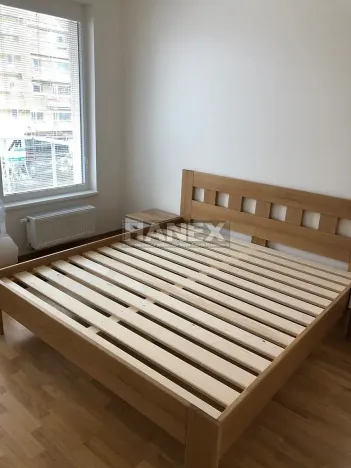 Pronájem bytu 2+kk, Praha - Hloubětín, Saarinenova, 61 m2