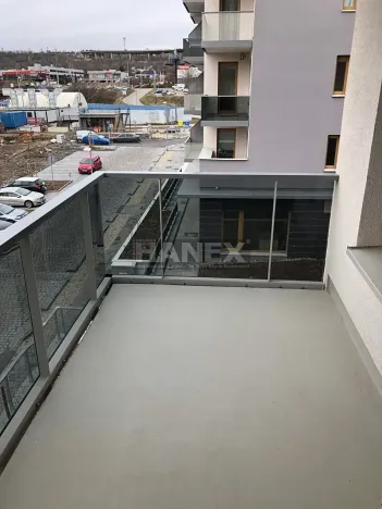 Pronájem bytu 2+kk, Praha - Hloubětín, Saarinenova, 61 m2