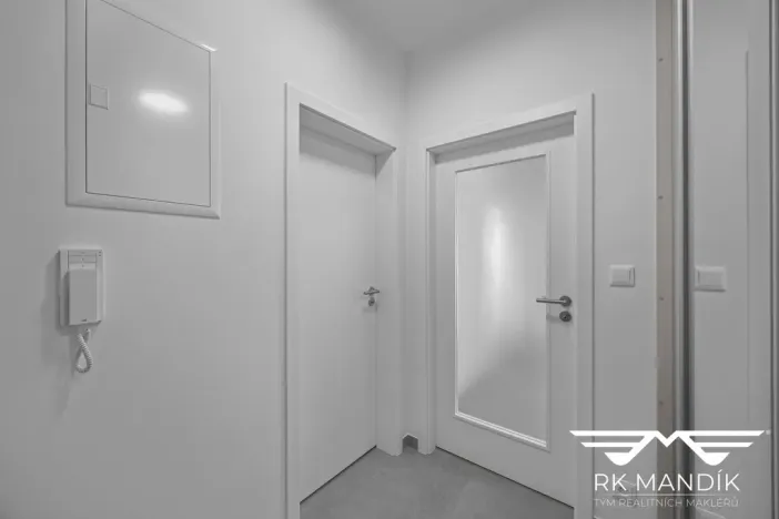 Pronájem bytu 2+kk, Praha - Vysočany, Gerstelova, 52 m2