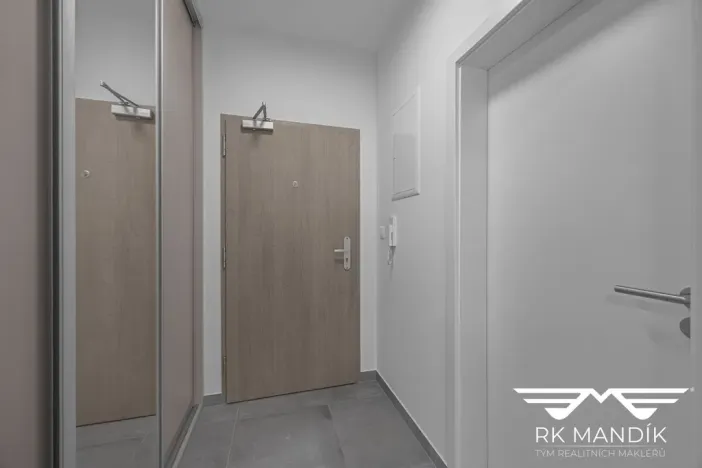 Pronájem bytu 2+kk, Praha - Vysočany, Gerstelova, 52 m2