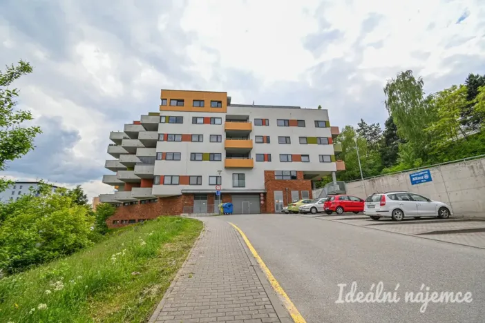 Pronájem bytu 2+kk, Brno, Kamínky, 55 m2
