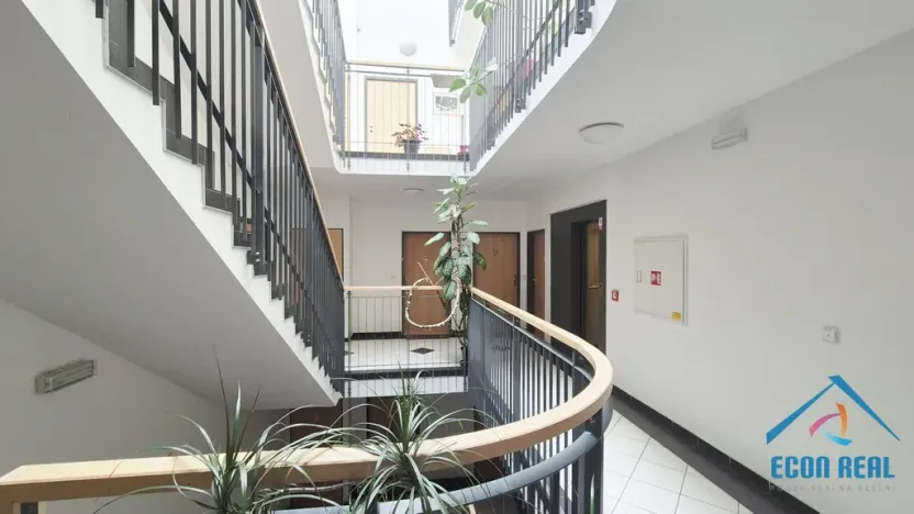 Pronájem bytu 3+kk, Praha - Libeň, Krejčího, 78 m2
