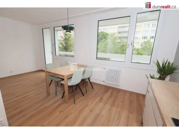Pronájem bytu 2+kk, Praha - Prosek, Veltruská, 60 m2