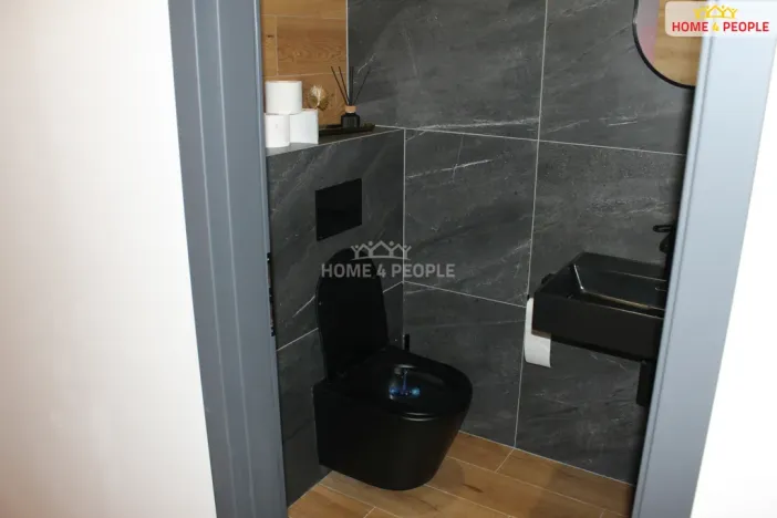 Pronájem obchodního prostoru, Benešov, Malé náměstí, 98 m2