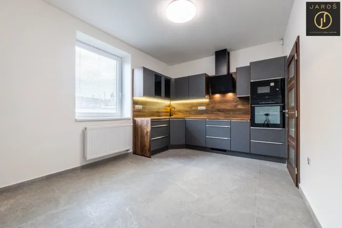 Prodej rodinného domu, Kladno, Svépomoc, 209 m2