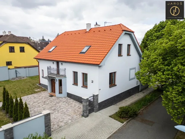 Prodej rodinného domu, Kladno, Svépomoc, 209 m2