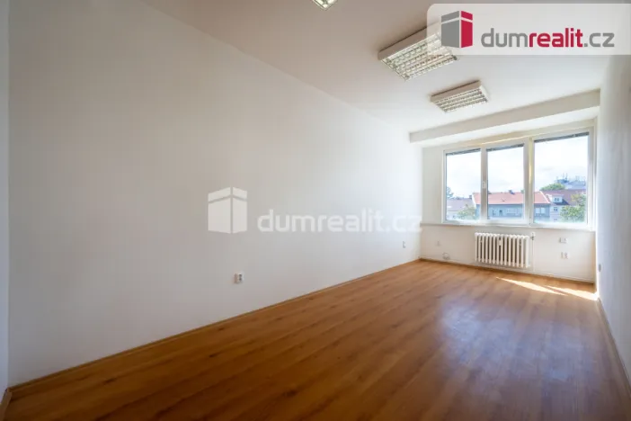 Pronájem kanceláře, České Budějovice - České Budějovice 6, Novohradská, 30 m2