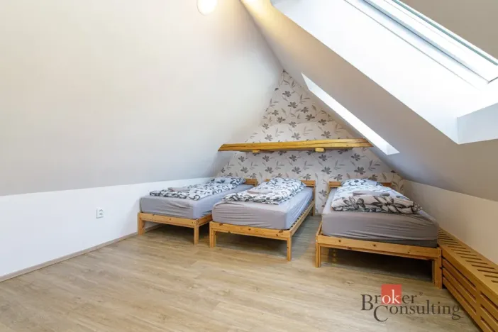 Prodej ubytování, Karolinka, Raťkov, 250 m2