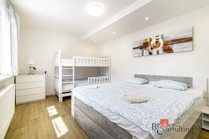 Prodej ubytování, Karolinka, Raťkov, 250 m2