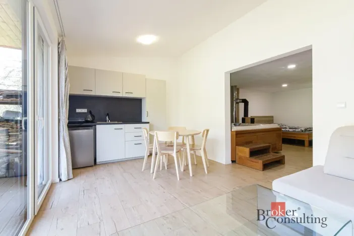 Prodej ubytování, Karolinka, Raťkov, 250 m2