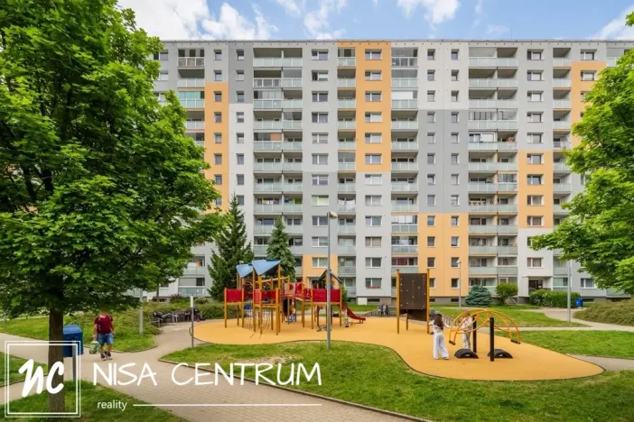 Pronájem bytu 3+1, Liberec, Dobiášova, 75 m2