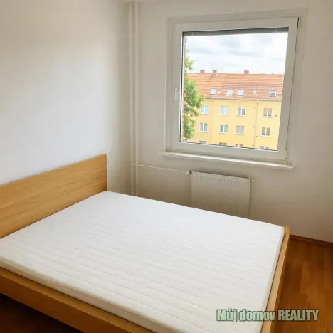 Pronájem bytu 4+kk, Praha - Modřany, Božetická, 72 m2