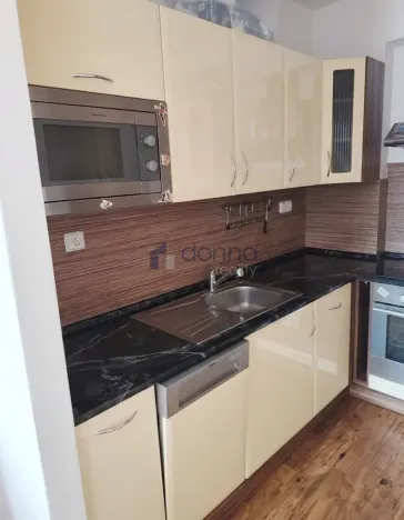 Pronájem bytu 3+kk, Praha, Bělčická, 56 m2