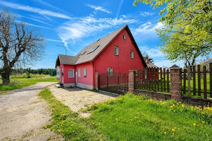 Prodej rodinného domu, Hora Svatého Šebestiána, 295 m2