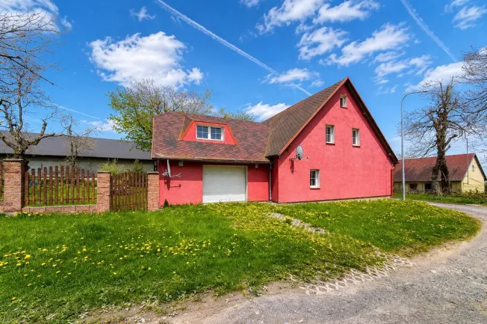 Prodej rodinného domu, Hora Svatého Šebestiána, 295 m2