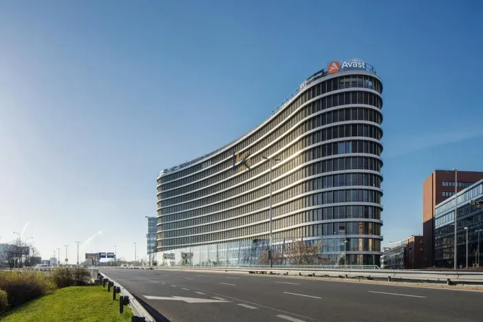 Pronájem komerční nemovitosti, Praha - Nusle, Pikrtova, 1070 m2
