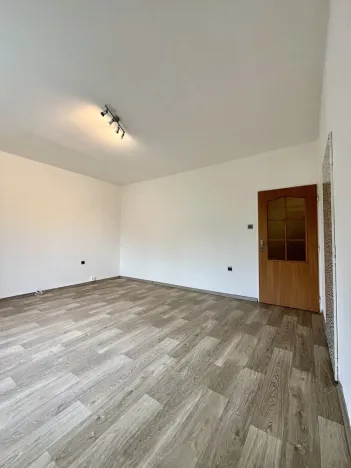 Pronájem bytu 1+1, Ostrava - Poruba, Dvorní, 38 m2