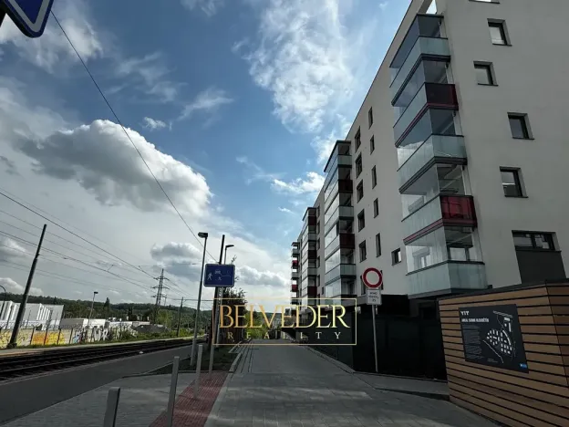 Pronájem bytu 2+kk, Praha - Hloubětín, Sobí, 55 m2