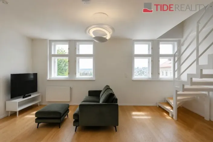 Pronájem bytu 3+1, Praha - Vinohrady, Šafaříkova, 95 m2