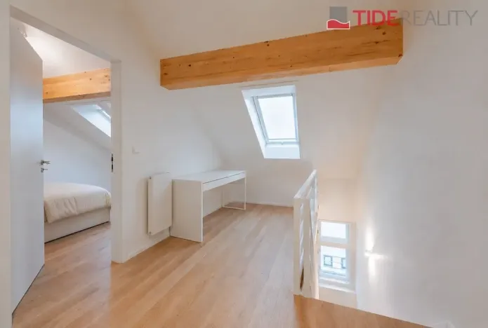 Pronájem bytu 3+1, Praha - Vinohrady, Šafaříkova, 95 m2