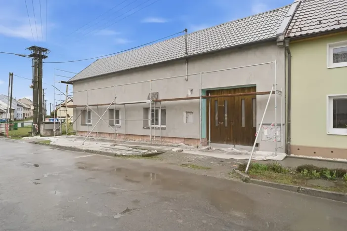 Prodej rodinného domu, Krčmaň, Náves, 200 m2