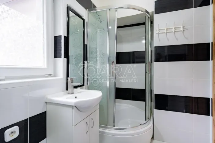 Prodej rodinného domu, Zvoleněves, 81 m2