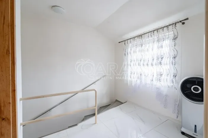 Prodej rodinného domu, Zvoleněves, 81 m2