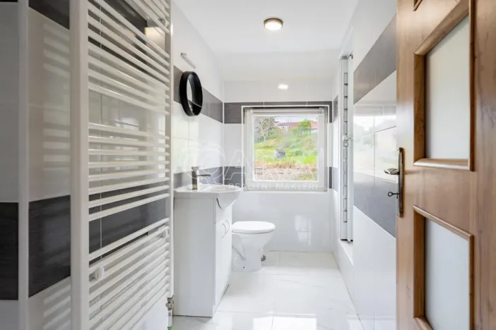 Prodej rodinného domu, Zvoleněves, 81 m2