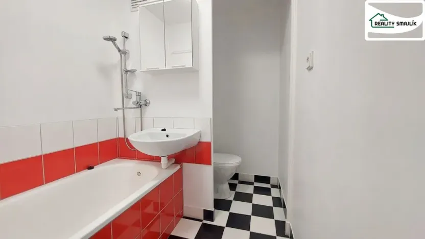 Pronájem bytu 1+1, Cheb, Šeříková, 40 m2