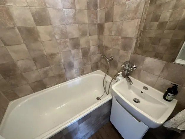 Pronájem bytu 2+1, Praha - Dejvice, Generála Píky, 52 m2