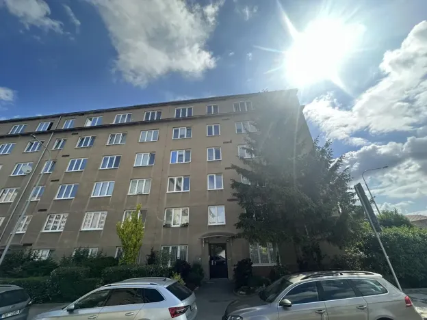 Pronájem bytu 2+1, Praha - Dejvice, Generála Píky, 52 m2