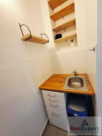 Pronájem bytu 1+kk, Praha - Nusle, Mečislavova, 20 m2