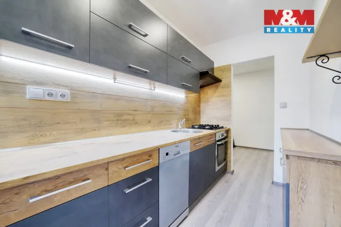 Prodej bytu 2+1, Tachov, Bělojarská, 56 m2