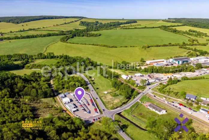 Prodej komerčního pozemku, Biskupice, 4600 m2