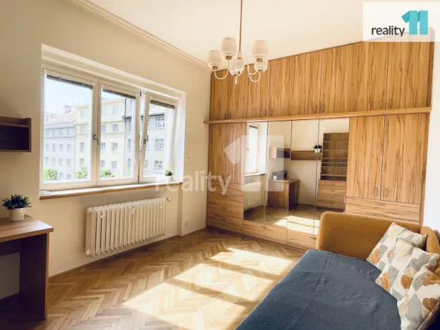 Pronájem bytu 3+1, Praha - Žižkov, Biskupcova, 93 m2