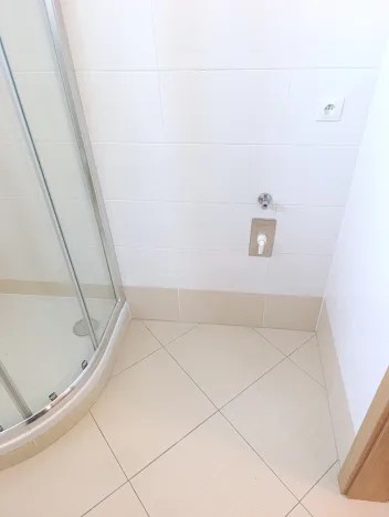 Pronájem bytu 1+kk, Praha, Freiwaldova, 37 m2
