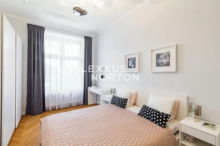 Pronájem bytu 2+kk, Praha - Žižkov, U Rajské zahrady, 59 m2